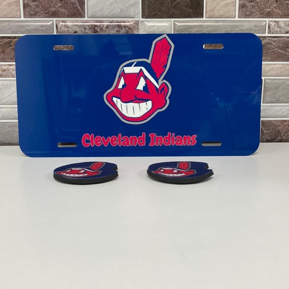 Cleveland Indians License Plate With Cup Holder Inserts - Picture 1 of 4
